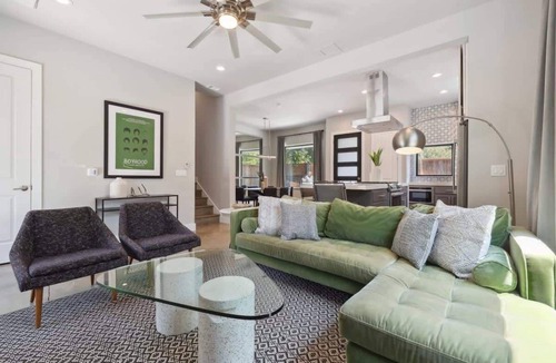 Govalle House | Luxe 5BR East Austin Home | Private Pool & Balcony