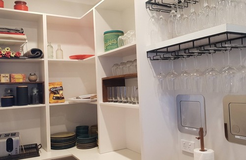 Annerley House | Luxe 5BR Executive Retreat ✓pool✓sauna✓pet friendly