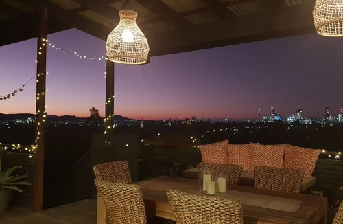 Annerley House | Luxe 5BR Executive Retreat ✓pool✓sauna✓pet friendly