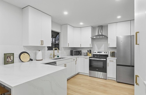 West Oak Hill House | Luxe 5BR w/New Pool, Hot Tub & Game Room
