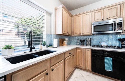 Pearland House | Luxe 5BR w/Pool Fire Pit Fun BBQ Game Zone