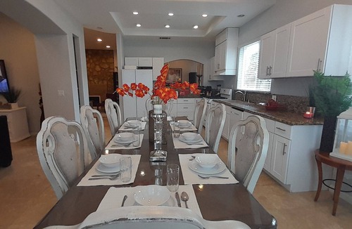 Hermosa Village House | Luxe 6Bd/6Ba,5 Minutes Disney Convention C, Beaches 20minutesnnnnnnnnnnnnnnnnnnn