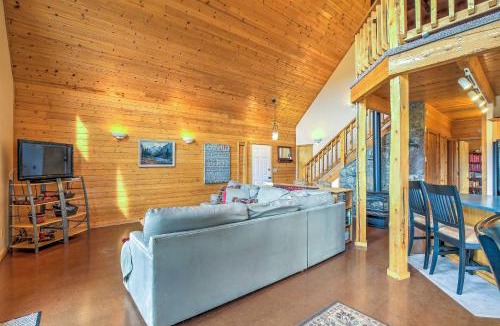 Alpine House | Luxe Alpine Cabin with Wraparound Deck and Mtn Views!