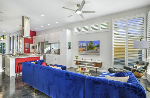 Central East Austin House | Luxe and Modern Central E ATX Getaway