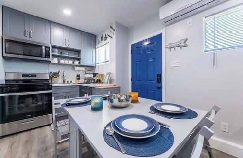 Harbor House | Luxe and Modern South Bay ADU