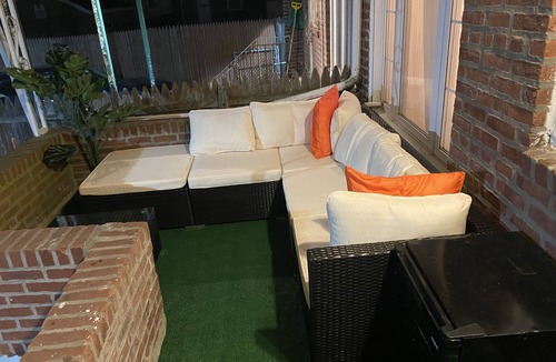 Queens House | Luxe and Relaxation Living