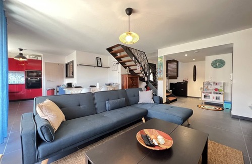 Cote Pavee Villa | Luxe apartment with private terrace