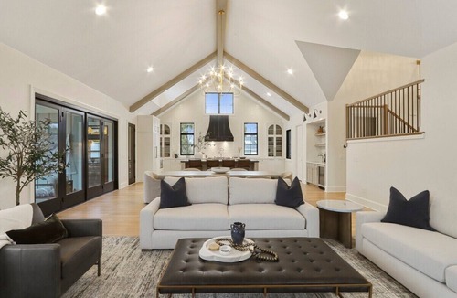 Lake Geneva House | Luxe at the Lake | Heated Saltwater Pool |Lake Views |Enclosed Porch | Movie Theater| Hot Tub