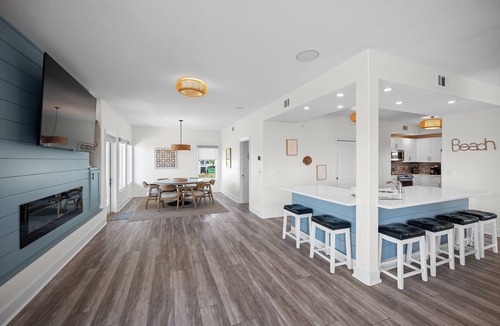 Perdido Key Coves One House | Luxe Beach Retreat: Private Pool, Spa and Dock!