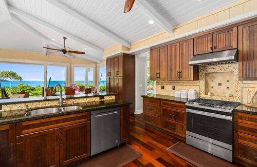 Anahola House | Luxe Beachfront Anahola with A/C