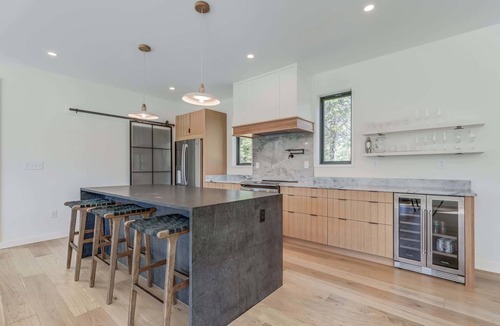 Afton House | Luxe Blue Ridge Retreat w/Hot Tub, EV Charger