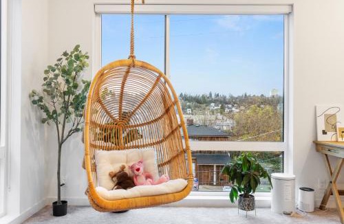 Atlantic Apartment | Luxe Central Home with Views & Rooftop