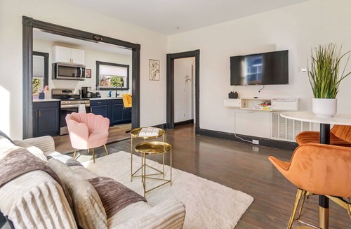 Mosby House | Luxe Club RVA: Glam 2BR Escape