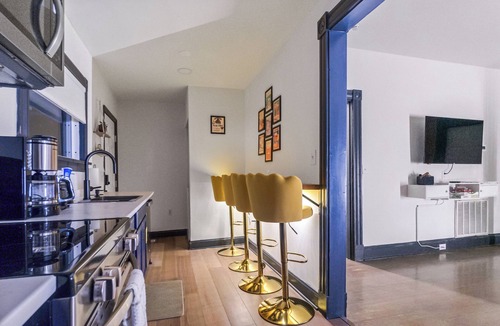 Mosby House | Luxe Club RVA: Glam 2BR Escape