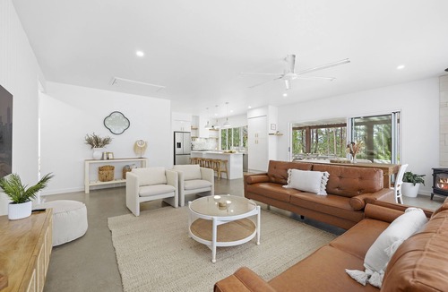 Ninderry House | Luxe Coastal Rainforest Oasis