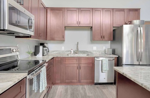 Birmingham Apartment | Luxe Condo Overlooking Park