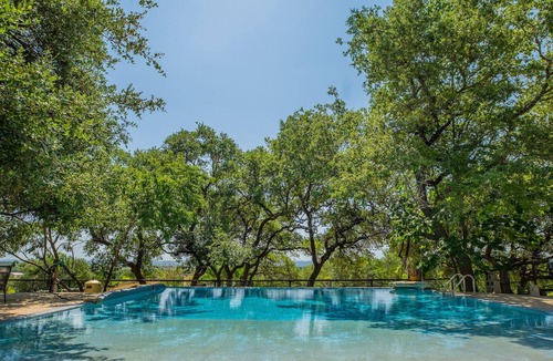 Spicewood House | Luxe Country Home w/ Pool