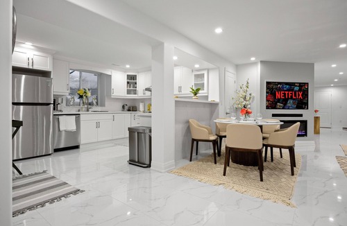 Mount Pleasant Apartment | Luxe & Cozy: Stylish Apartment in Caledon
