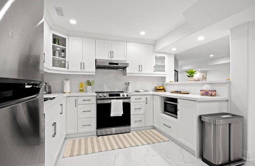 Mount Pleasant Apartment | Luxe & Cozy: Stylish Apartment in Caledon