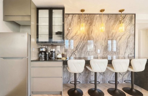 Boischatel Apartment | Luxe & détente | 1 ch 4 pers Spa Free Parking