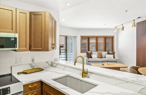 Deer Valley Apartment | Luxe Deer Valley Condo