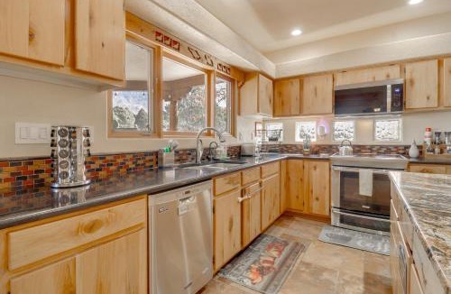 North Albuquerque Acres House | Luxe Desert Retreat with Mtn Views in Albuquerque!