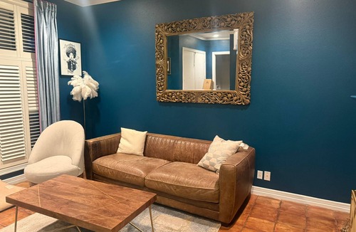 Oak Lawn House | Luxe Escape South of Highland Park!