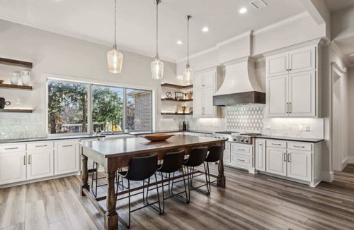 Flower Mound House | Luxe Estate near DFW | Chef’s Kitchen Fireplace