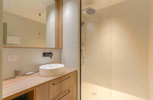 7th Arrondissement Apartment | Luxe et Design avec parking gratuit