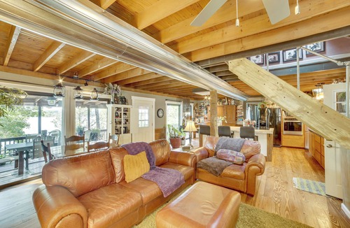 Shell Knob House | Luxe Family Home w/Direct Table Rock Lake Access!