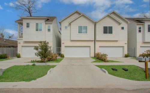 Northside House | Luxe Family Stay Near NRG Game & Rodeo