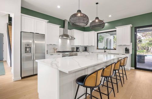 Austin House | Luxe Farmhouse w/Pool and Spa on 4 Acres