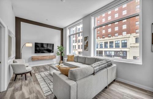 Gateway District Apartment | Luxe Flat with Heated Pool Sauna Rooftop Deck Gym