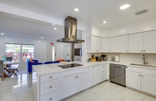 Edgewood House | Luxe Ft Lauderdale Pool Oasis Near Airport & Beach