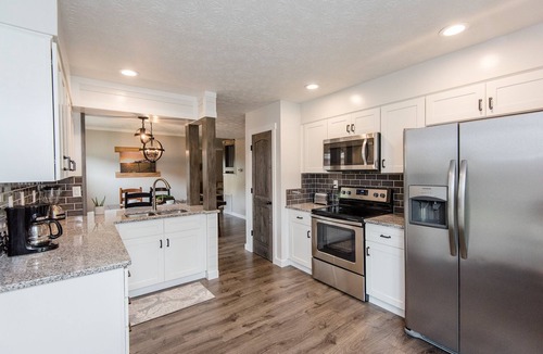 Havelock House | Luxe Havelock Stay - Very Clean - Near MCAS Cherry Point - Cabana + Fire Pit