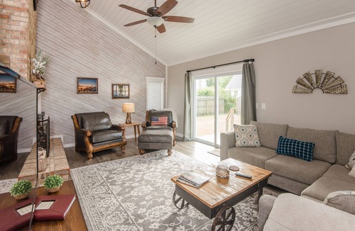 Havelock House | Luxe Havelock Stay - Very Clean - Near MCAS Cherry Point - Cabana + Fire Pit