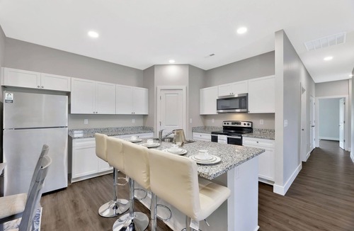 Bel Aire House | LUXE HAVEN PROPERIES