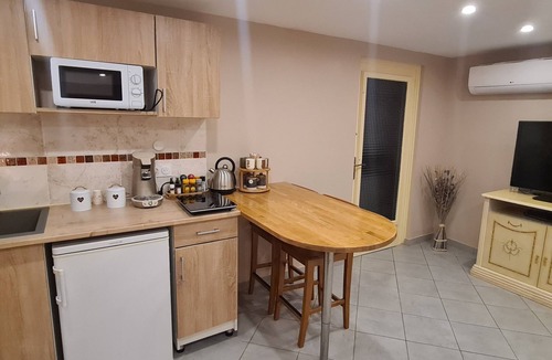 Chatenoy-le-Royal House | Luxe-Home