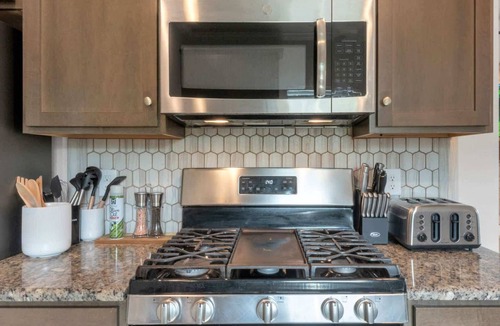 Royse City House | Luxe House Stay w Glamping, Pool, Golf Sim, Cinema