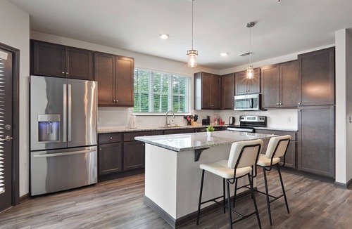North Raleigh Apartment | Luxe King 3BR Suite in North Raleigh