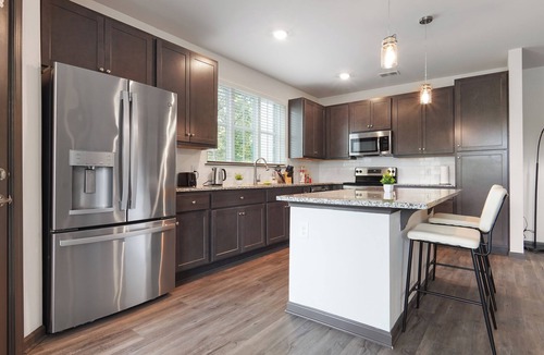 North Raleigh Apartment | Luxe King 3BR Suite in North Raleigh