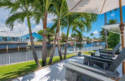 Lake Ida Shores House | LUXE Lake Oasis I Dock, Pool & Designer Interiors