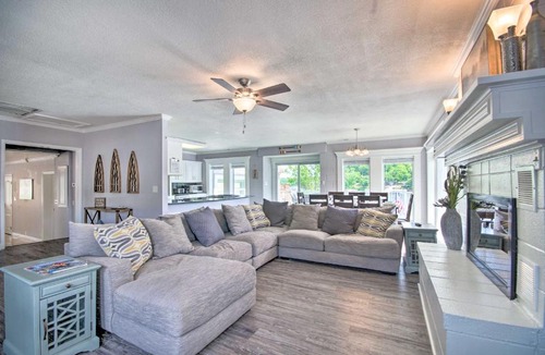 Gravois Mills House | Luxe Lake Ozarks Getaway with Private Boat Dock