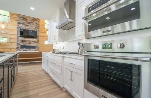 Rogers Apartment | Luxe Lakefront Retreat w/Hot Tub & Game Room