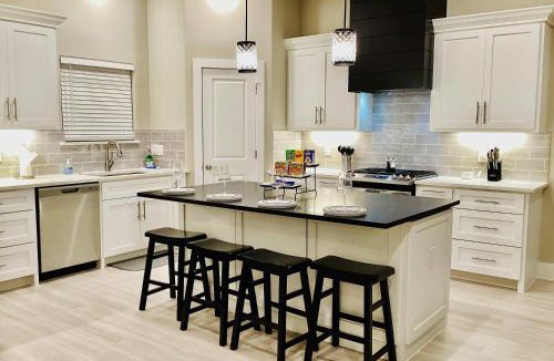 Clear Lake Shores House | Luxe Lakehouse-Kemah For 8