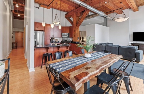 Wholesale District Apartment | Luxe Loft Downtown