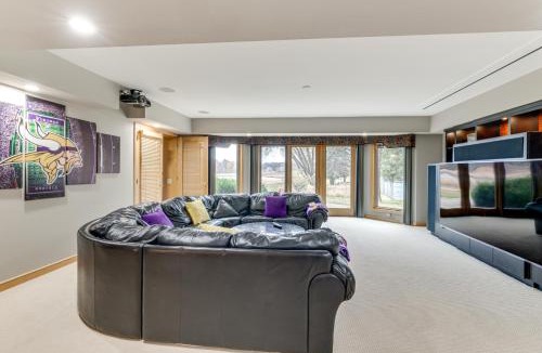 Navarre Villa | Luxe Long Lake Estate! Courts, Pool and Game Room