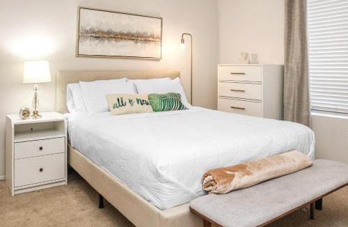 Del Rey Apartment | Luxe Marina Del Rey Apartment,Parking, Gym, Pool, jacuzzi,BBQ