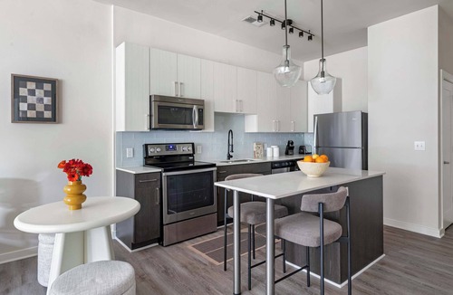 Inman Park Apartment | Luxe Meridian