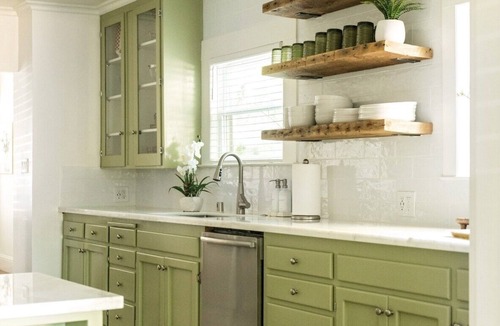 Southeastern Sacramento House | Luxe Mid-Town Bungalow